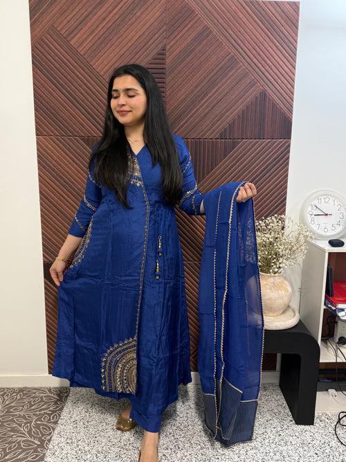 Anvika (Blue)